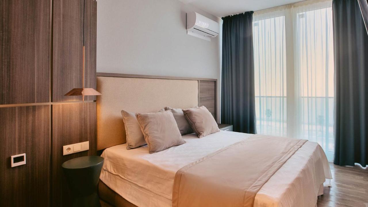 Sunrise Apart-Hotel Батуми Екстериор снимка