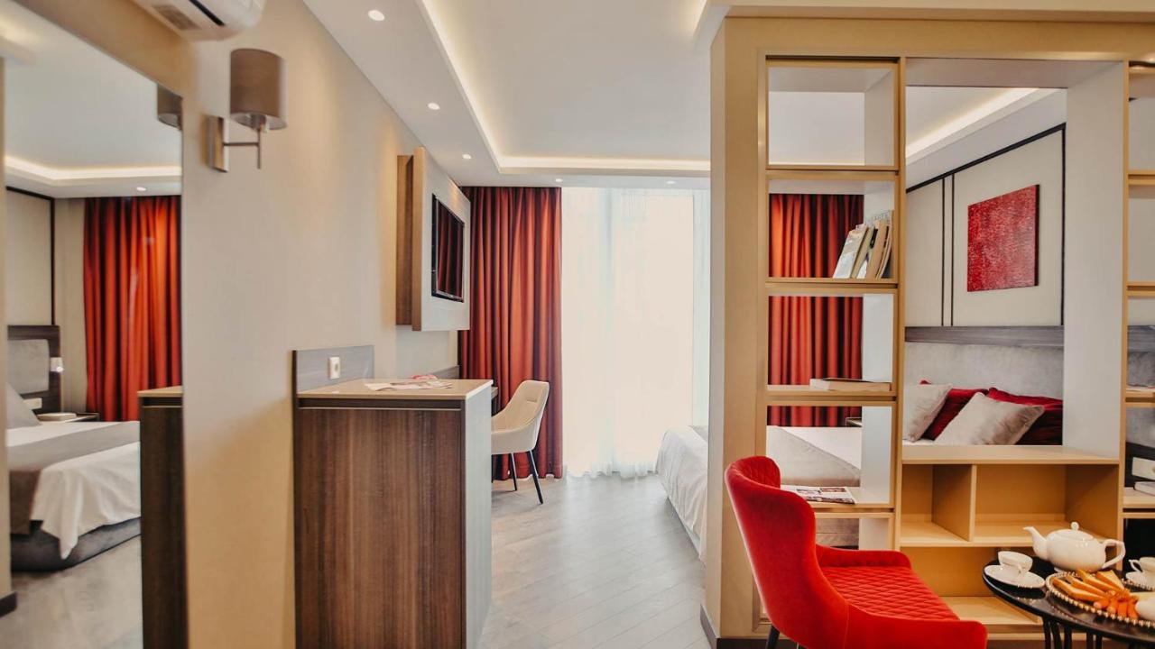 Sunrise Apart-Hotel Батуми Екстериор снимка