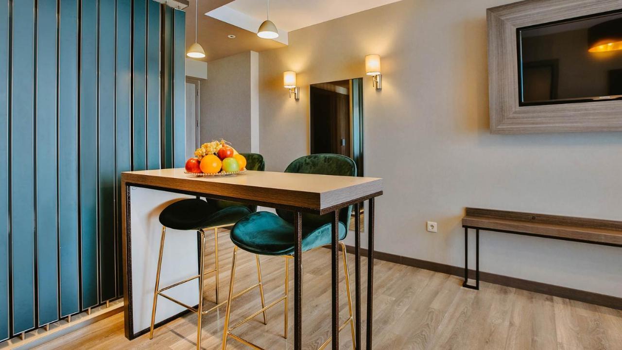 Sunrise Apart-Hotel Батуми Екстериор снимка