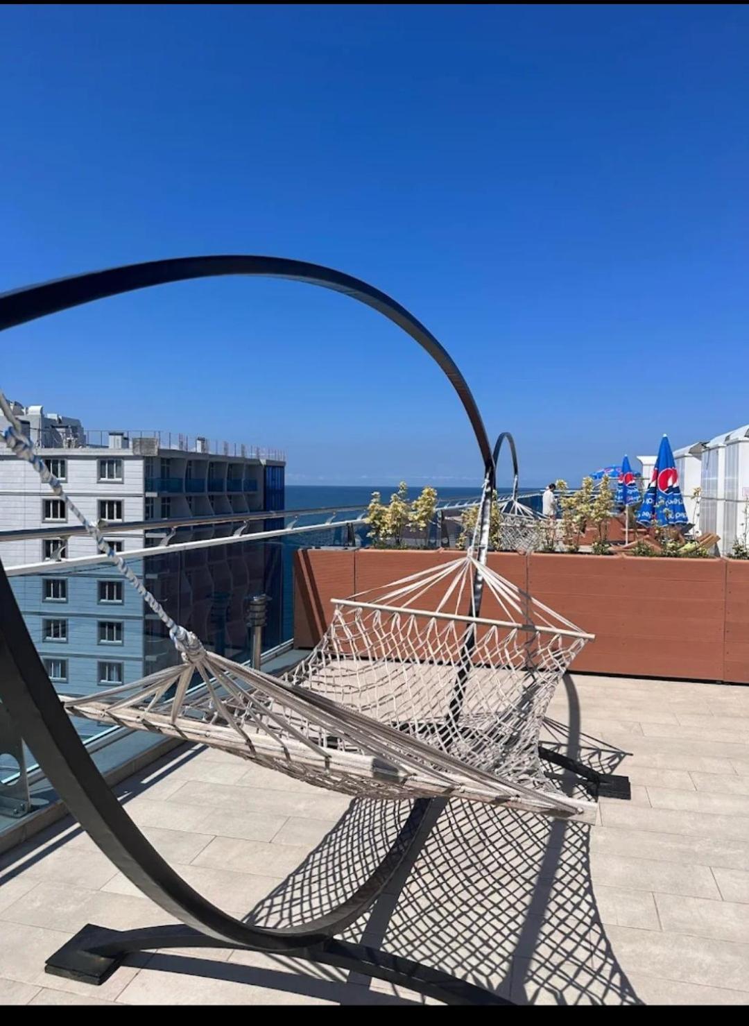 Sunrise Apart-Hotel Батуми Екстериор снимка